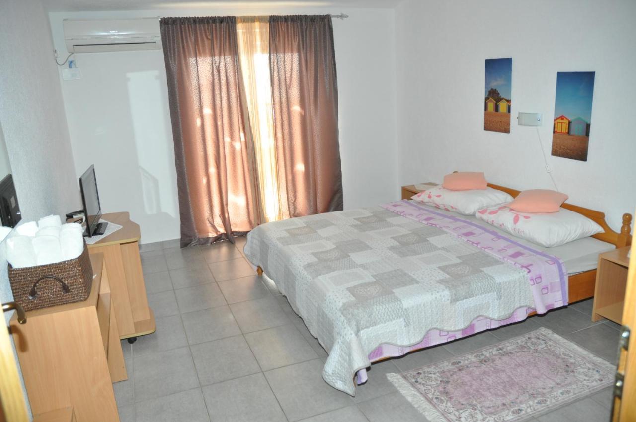 Apartmani Mia Trogir Exterior foto