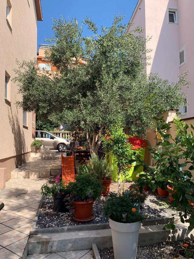 Apartmani Mia Trogir Exterior foto